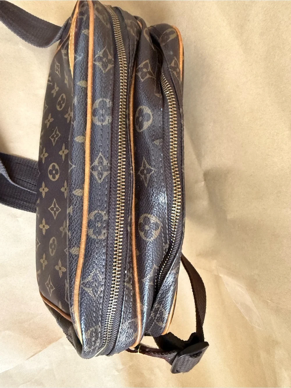 Louis Vuitton Reporter PM Crossbody Bag in Monogram Canvas